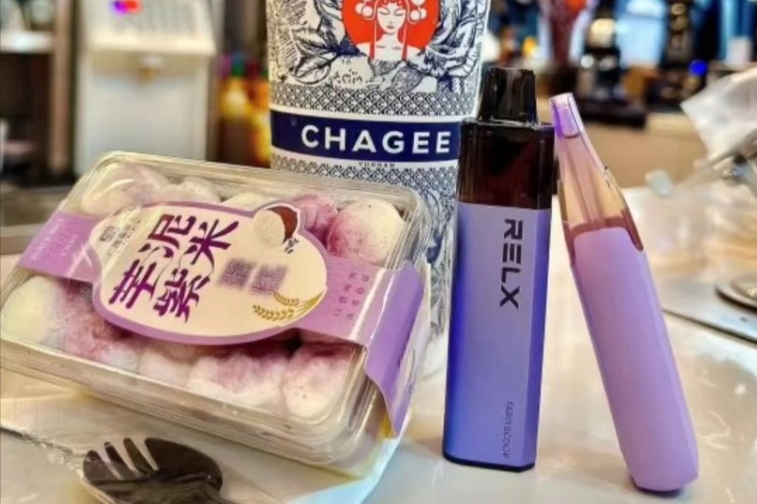 悦刻GA4000与雪加鸭嘴兽怎么选？
